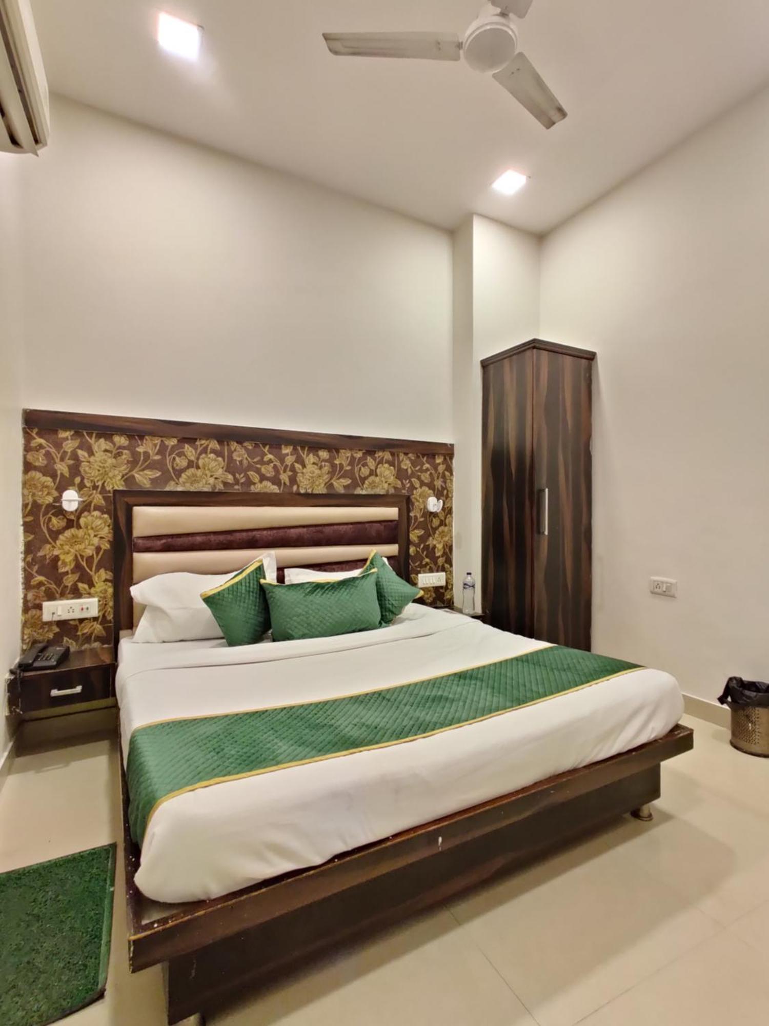 Hotel The Grandpark Amritsar Extérieur photo